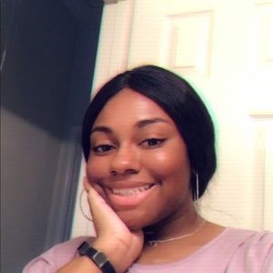 Meet your Posher, Gabby